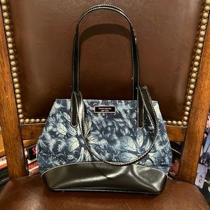 Small blue/floral Kate spade shoulder bag!